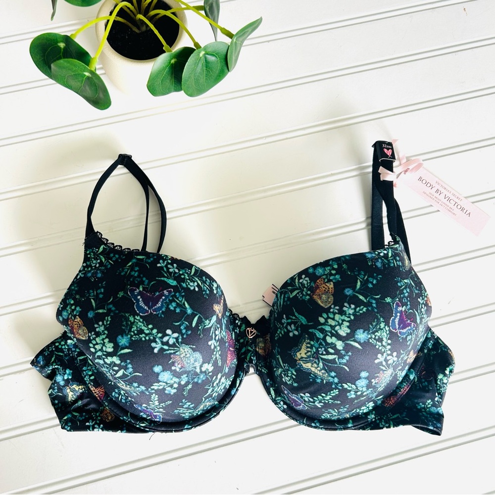 NWT Victoria Secret Body by Victoria black Bra